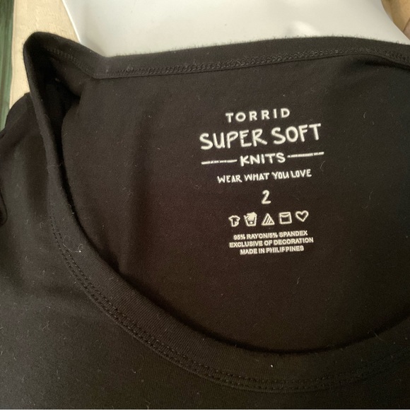 Torrid top - Picture 4 of 4